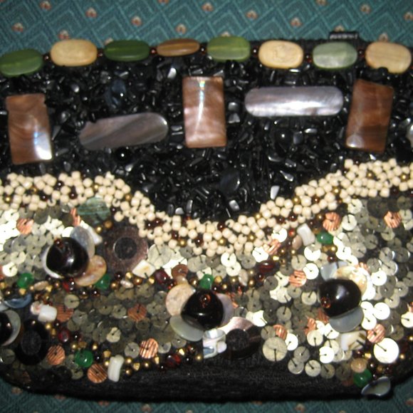 ❤️MARY FRANCES MICRO BEADED CLUTCH BAG PURSE Fully Beaded Front - Picture 2 of 5